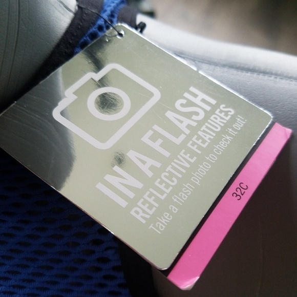 VSX SPORT IN THE‎ FLASH ANGEL Sports Bra - Picture 3 of 7